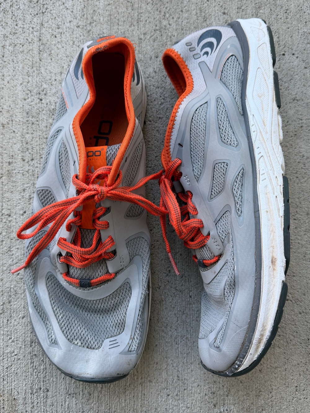 Topo Gray Orange Athletic Running Shoes Men's Size 10.5